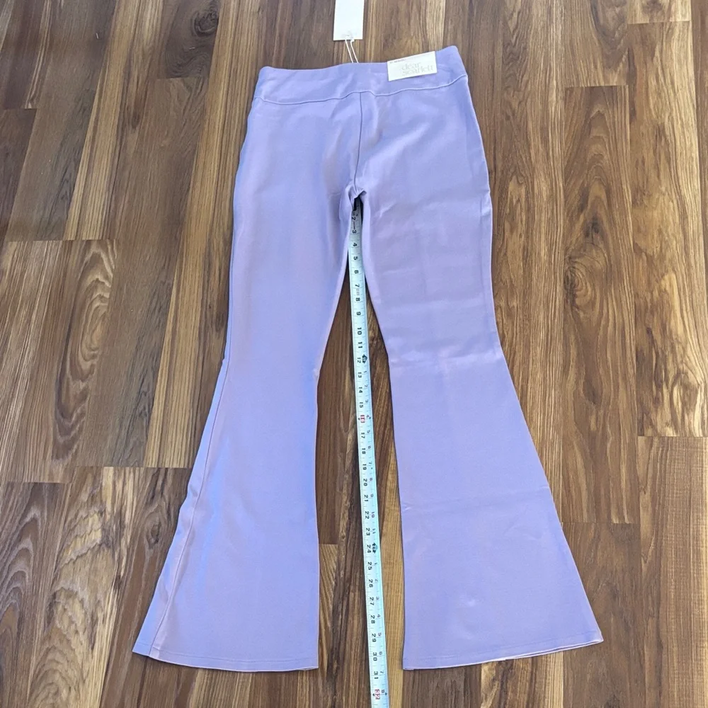 Dear Scarlett Lavendar Magic Flare Pants   Sz M - Picture 3 of 3